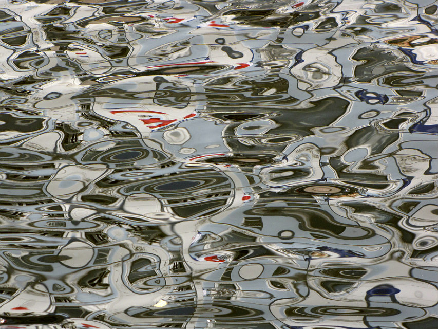 photo "aqua" tags: abstract, misc., fragment, reflections, water