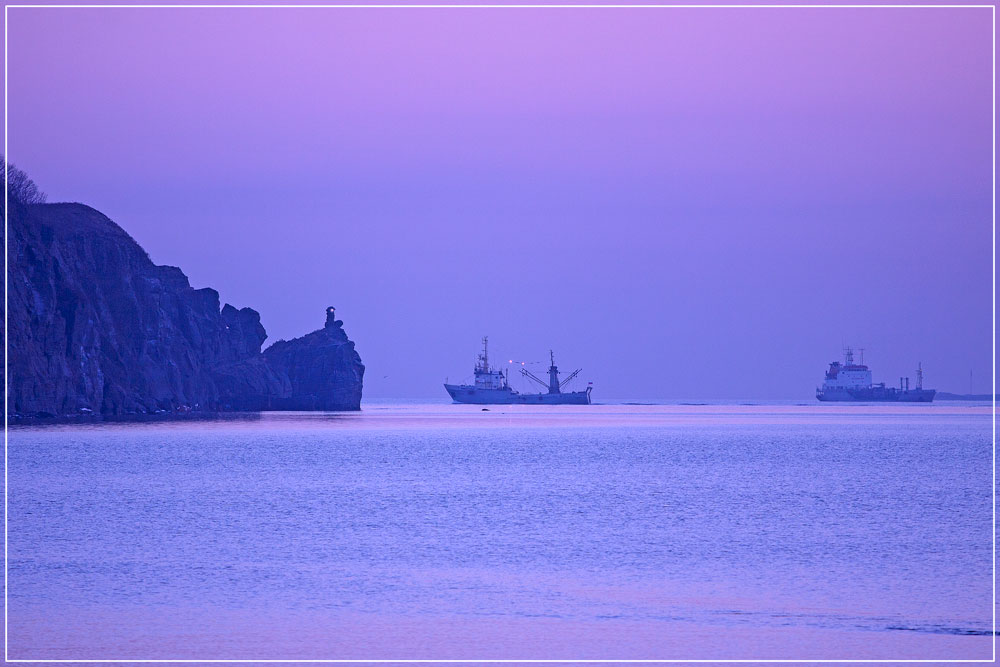 photo "***" tags: landscape, sea, ship, sunset