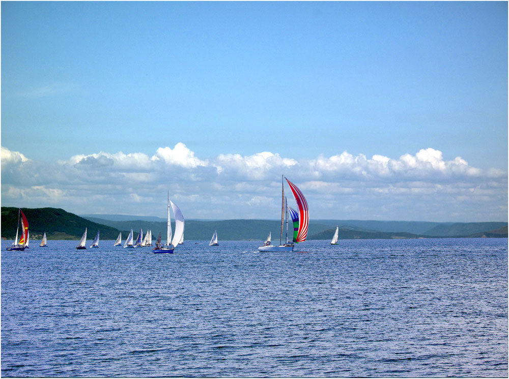 photo "***" tags: landscape, montage, clouds, sea, summer, сопки, яхты.