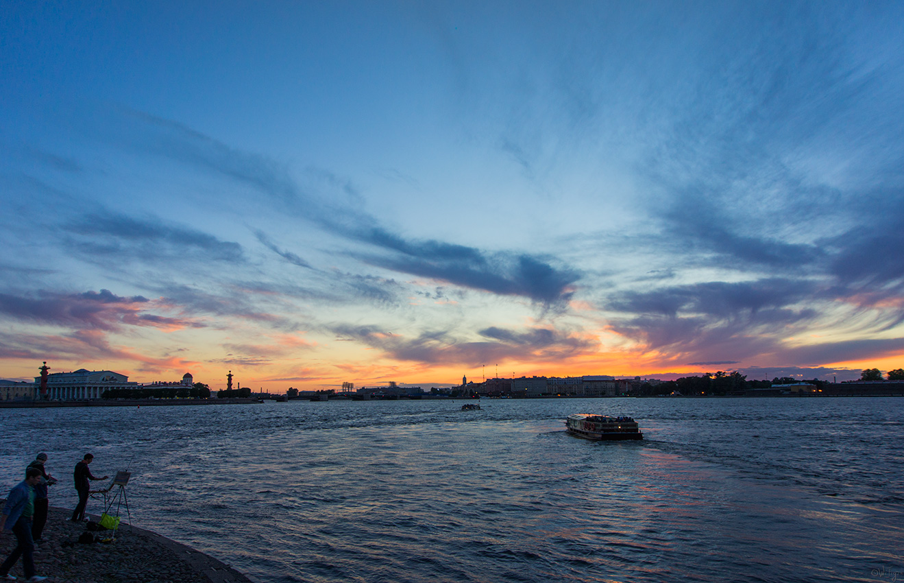 photo "***" tags: landscape, architecture, city, building, clouds, man, night, reflections, river, summer, sunset, temple, water