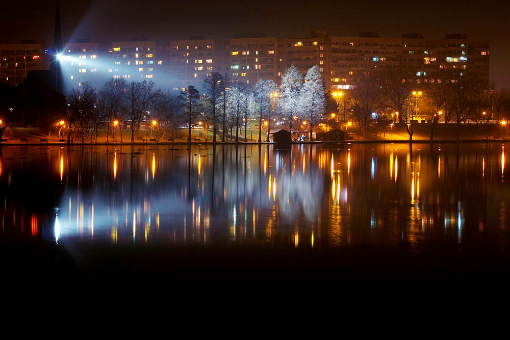 фото "***" метки: пейзаж, город, night, parks, Бухарест, зима, озеро, отражения