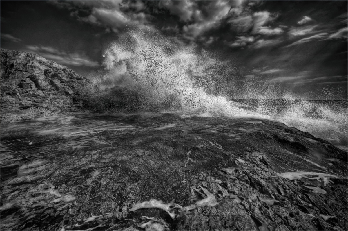 photo "Marzo" tags: nature, landscape, black&white, Europe, clouds, mountains, sea, spring, water