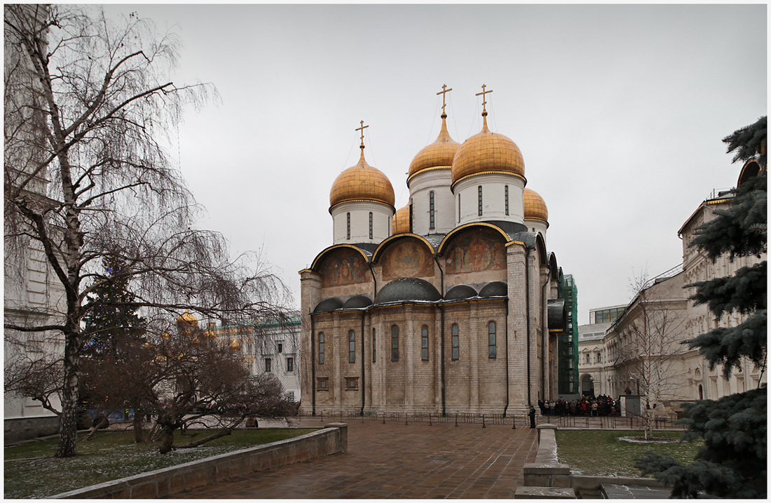 photo "Assumption Cathedral" tags: architecture, reporting, Новый Год