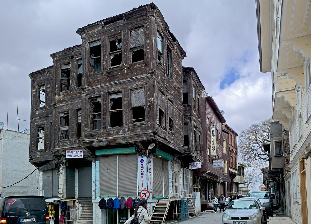 photo "The old house" tags: architecture, travel, Стамбул, Турция