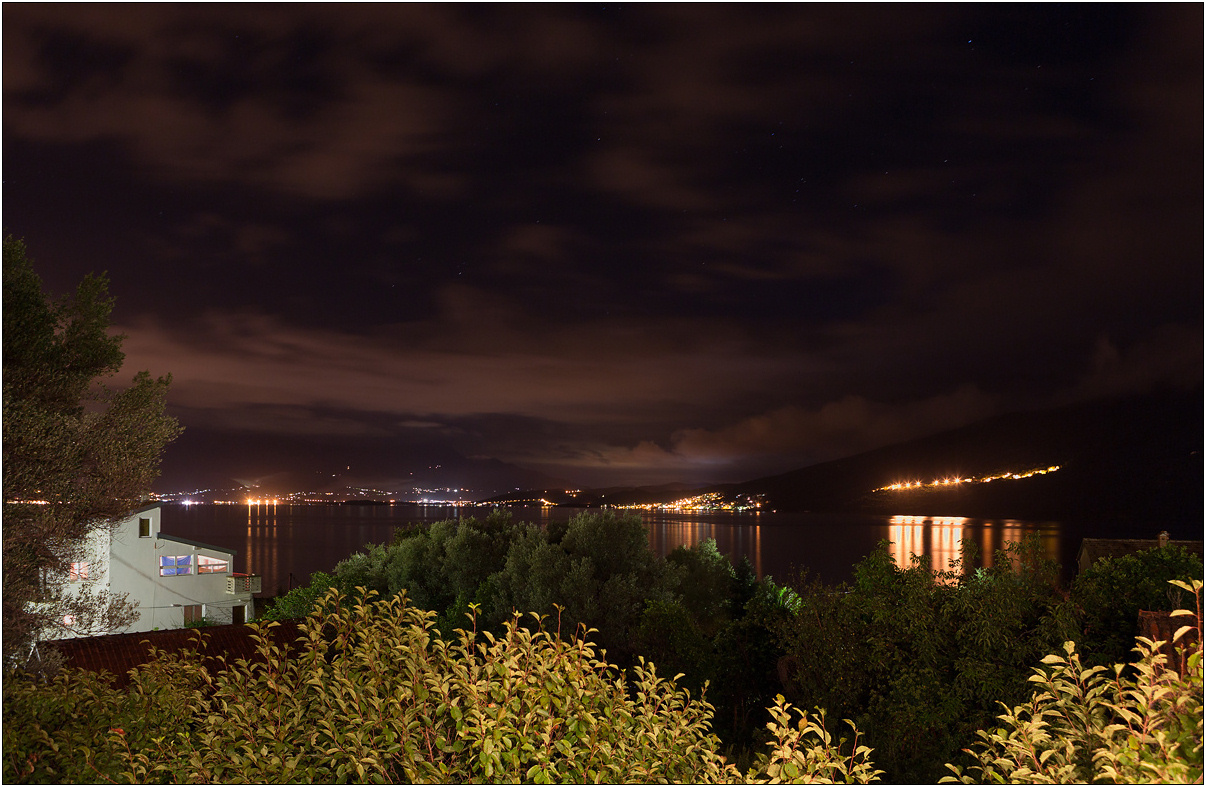 photo "Boka Kotorska night lights" tags: landscape, architecture, 
