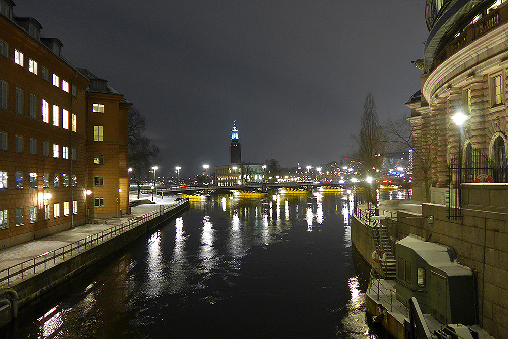 photo "Stockholm By Night" tags: architecture, travel, reporting, 