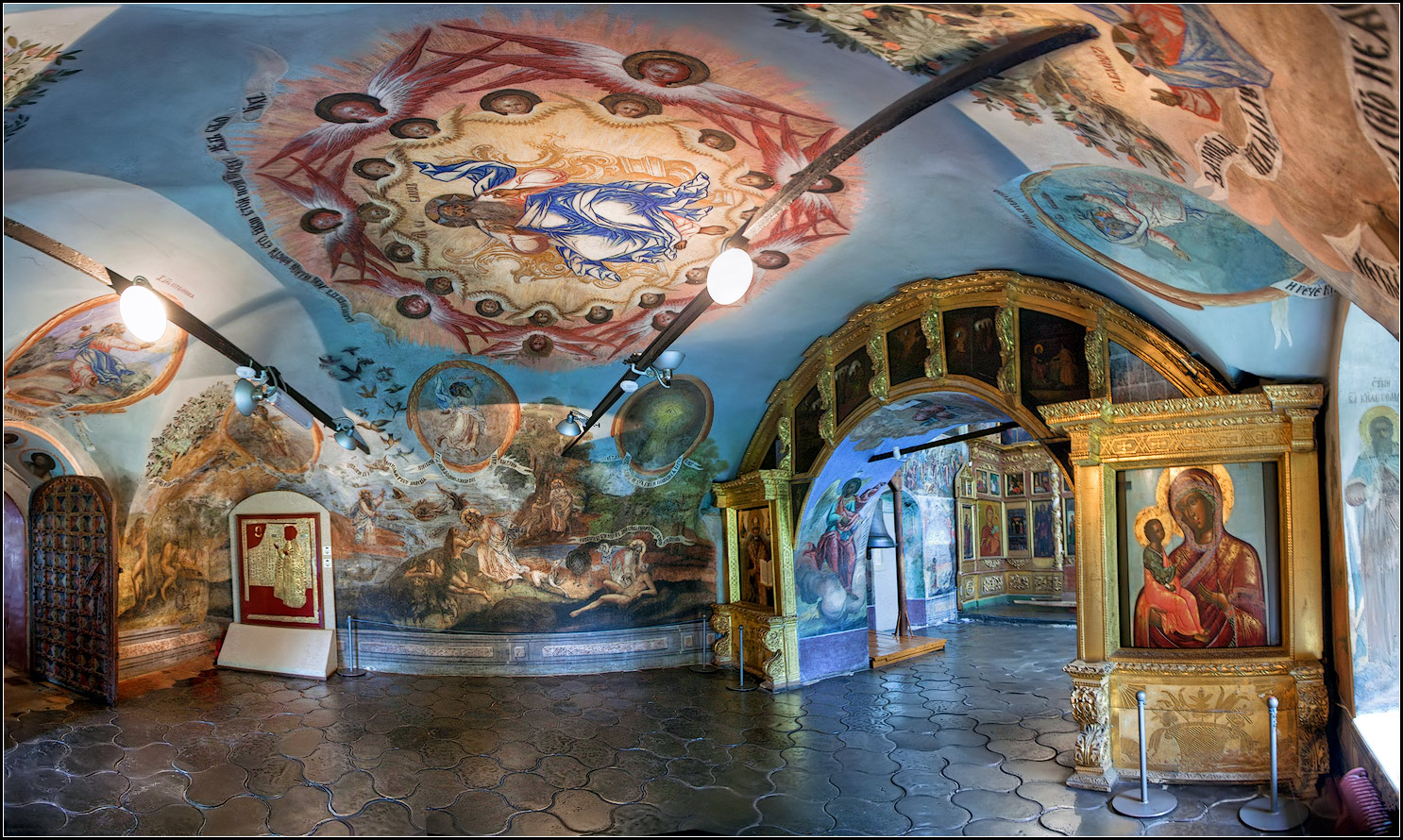 photo "Uglich. Dimitrii's church on blood. 1693 (" tags: architecture, interior, panoramic, 