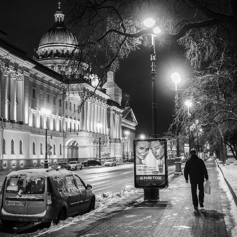 photo "***" tags: street, black&white, architecture, 