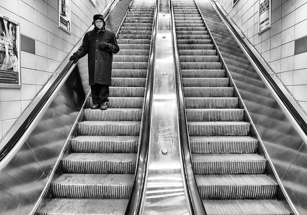 photo "Going down" tags: black&white, street, 