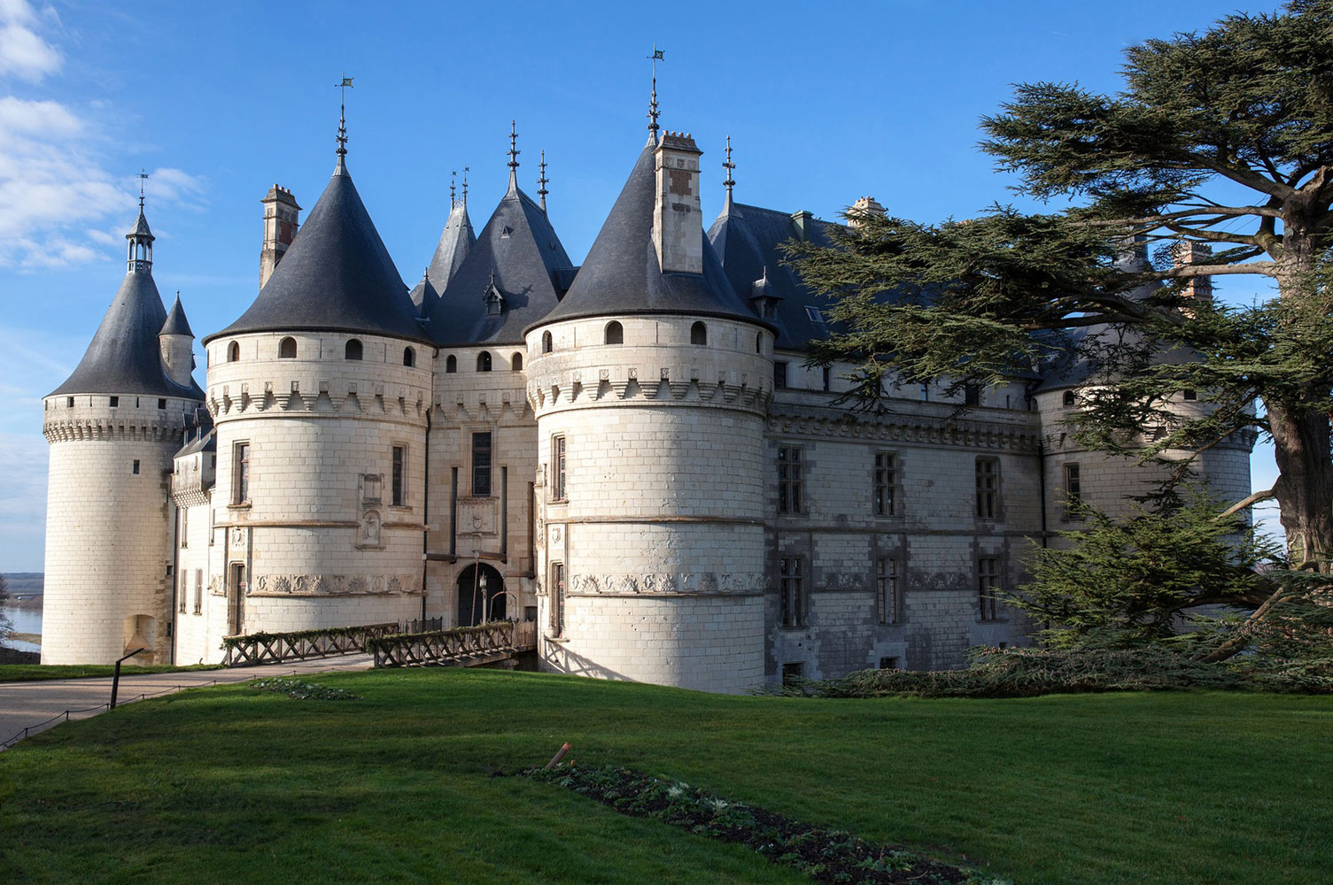 photo "Chaumont" tags: architecture, 