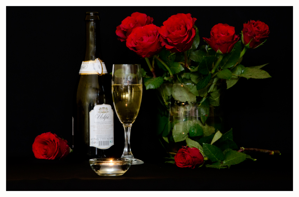 фото "С розами и шампанское" метки: натюрморт, розы, шампанское