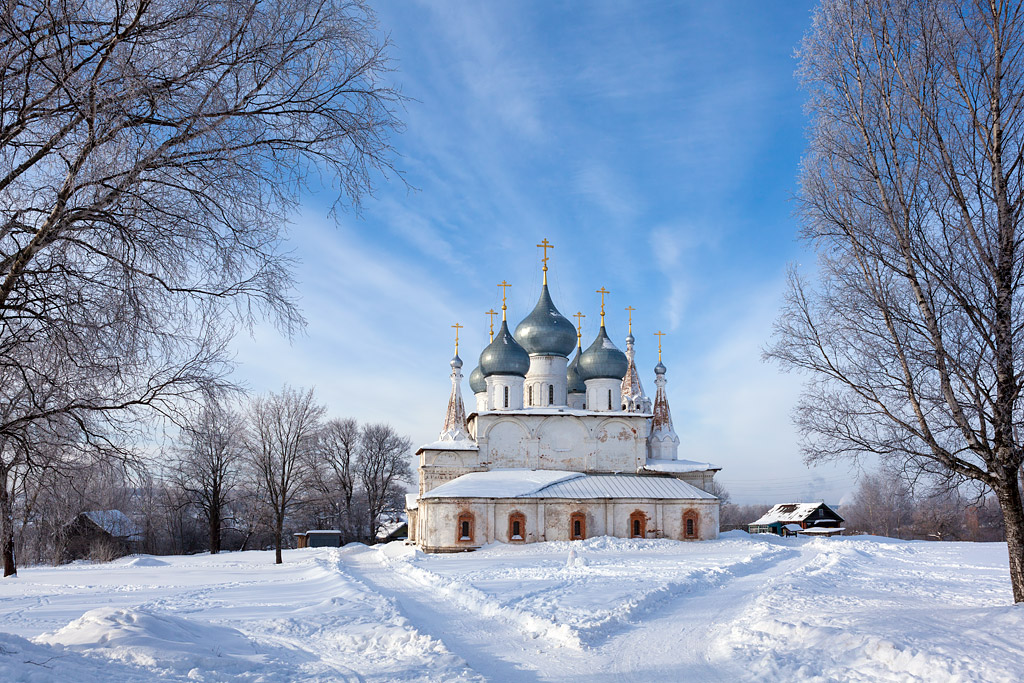 photo "Holy Cross Cathedral" tags: architecture, landscape, Russia, temple, winter, Тутаев, православие, религия, собор, церковь