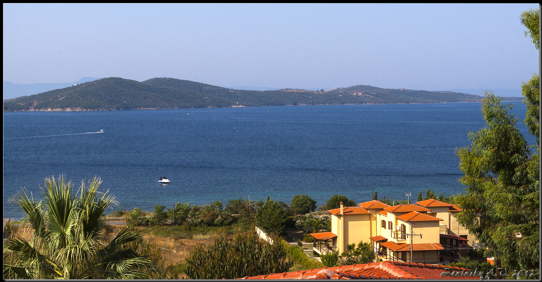 photo "Halkidiki" tags: landscape, nature, travel, Europe, building, road, sea, summer, water