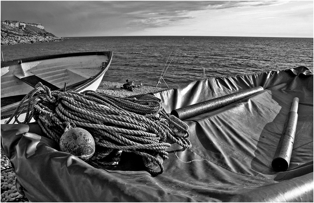 photo "***" tags: black&white, sea, чёрно-белое