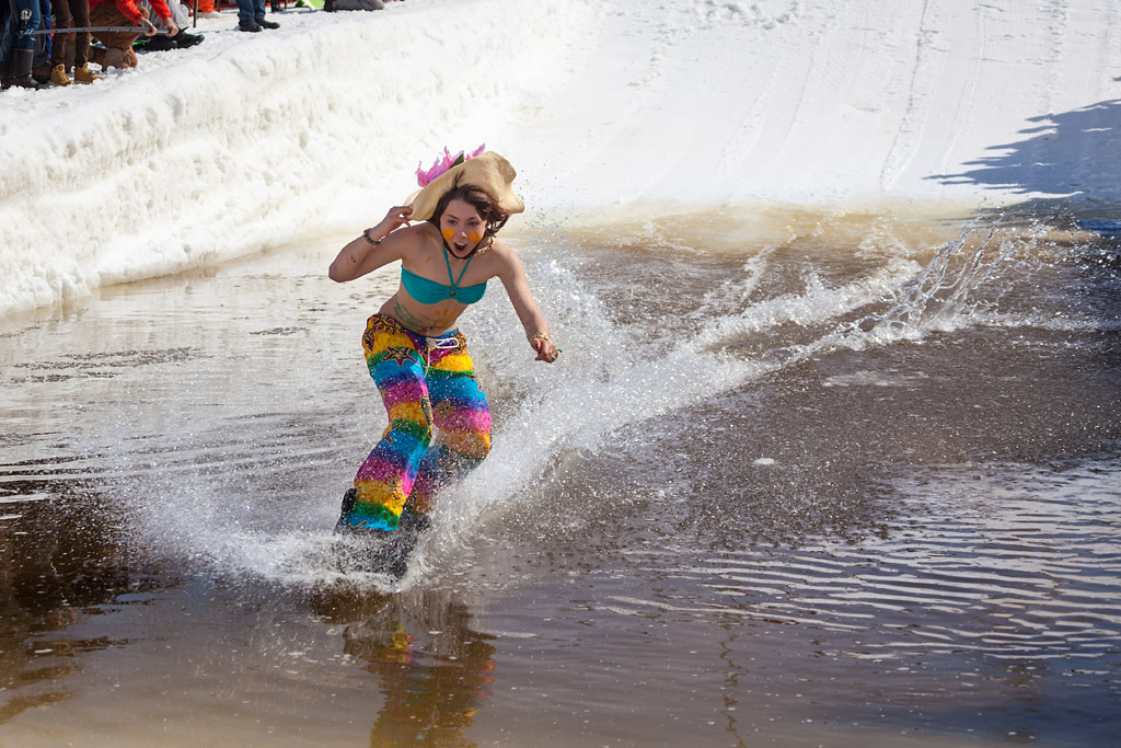 photo "Water Sliding Fest 2013 in Shaksha" tags: sport, reporting, snowboard, Шакша, драйв, лужа, сноуборд