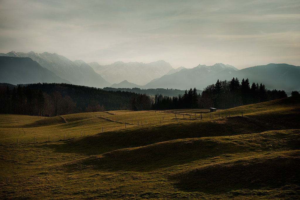 photo "Long shadows in the green" tags: landscape, nature, mountains, shadows