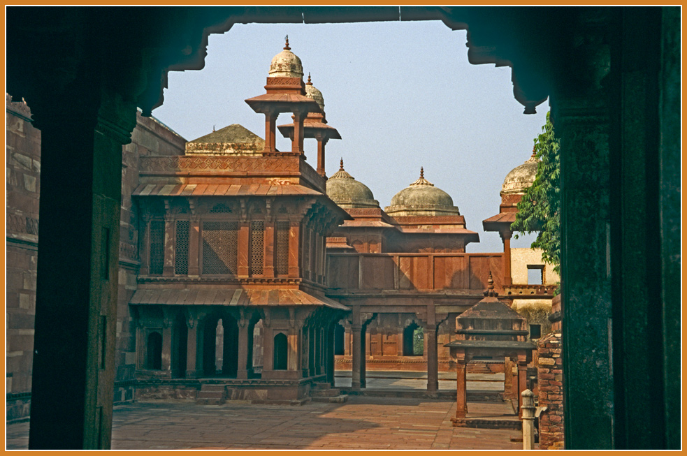 photo "Fatehpur Sikri" tags: travel, architecture, reporting, Fatehpur Sikri, Rajasthan, india