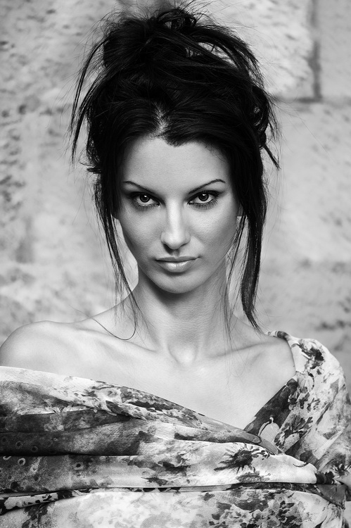 photo "The Portrait one Roses" tags: portrait, glamour, black&white, Art of Art art of Life...