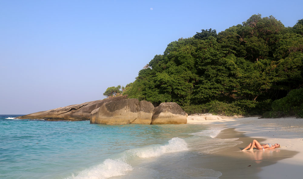 photo "***" tags: landscape, girl, island, sea