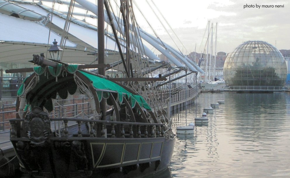 photo "Genoa, Italy. New and old in porto antico" tags: landscape, 