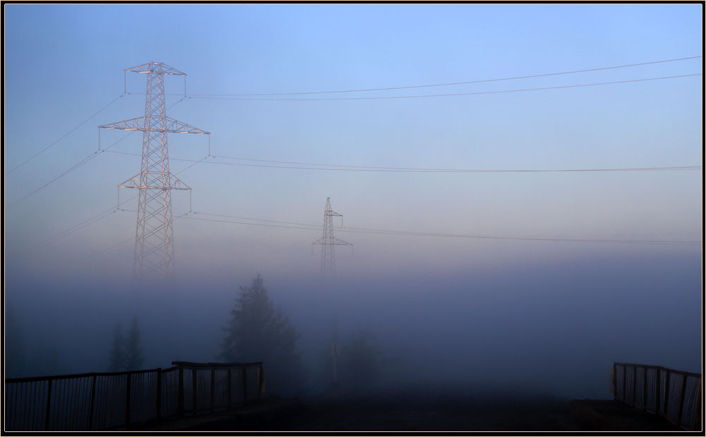 photo "***" tags: landscape, bridge, fog, morning, road, лэп