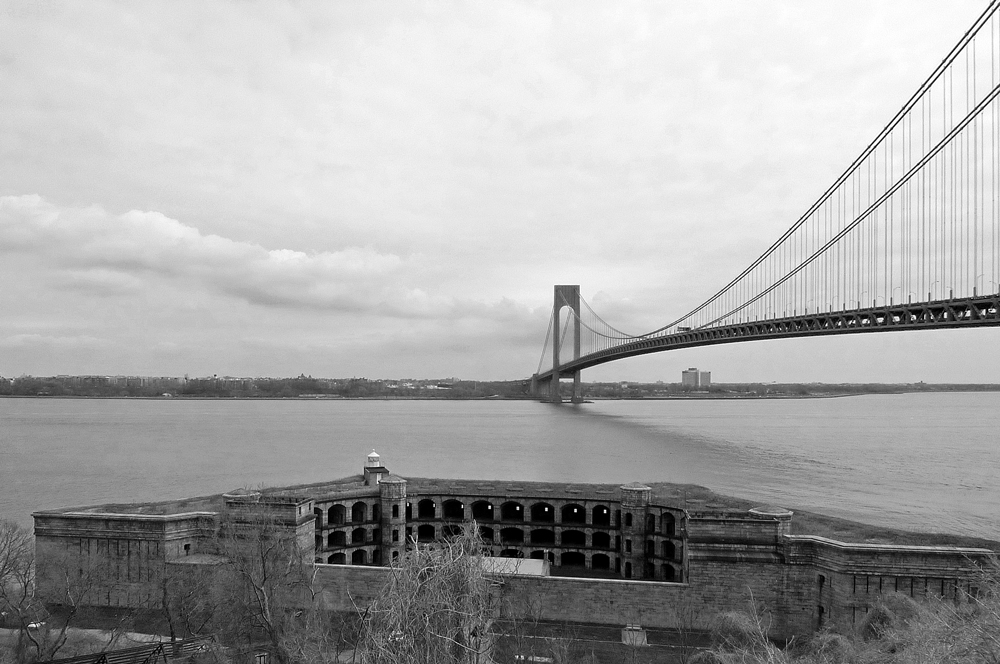 photo "Old fort" tags: black&white, landscape, 