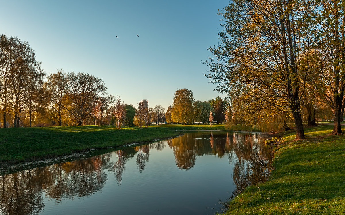 photo "***" tags: landscape, nature, reflections, sky, spring, water, деревья