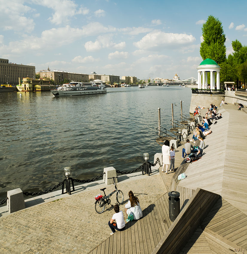 photo "***" tags: city, landscape, architecture, building, clouds, river, spring, temple, water