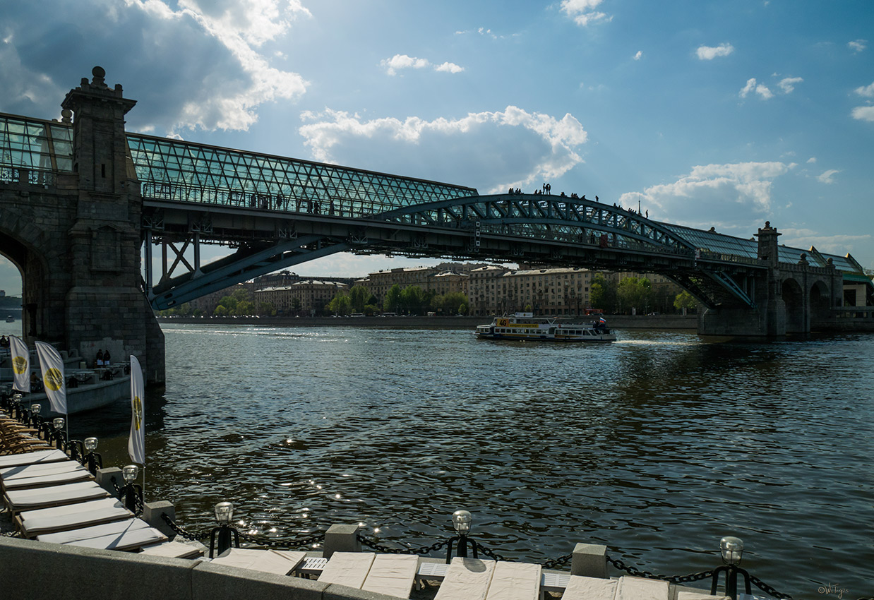 photo "***" tags: city, landscape, architecture, clouds, river, spring, water