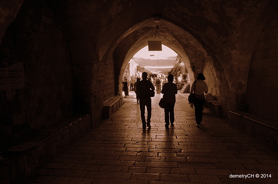photo "***" tags: genre, city, 