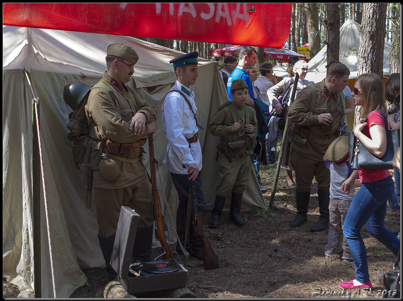 photo "Happy Victory Day!" tags: reporting, old-time, misc., Europe, forest, people, spring