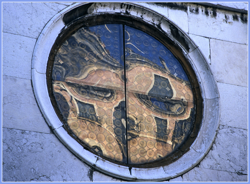 photo "Emblema della finestra" tags: architecture, travel, city, Italia, Venezia, Venice