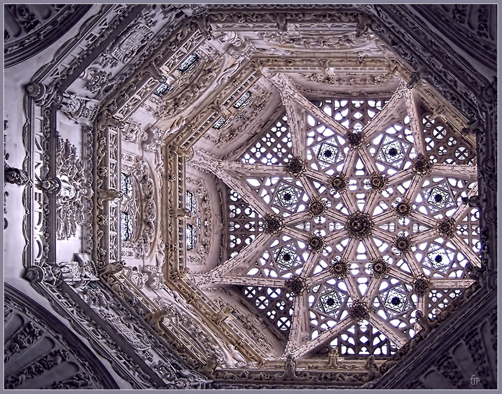 фото "The Divine Eye" метки: архитектура, 