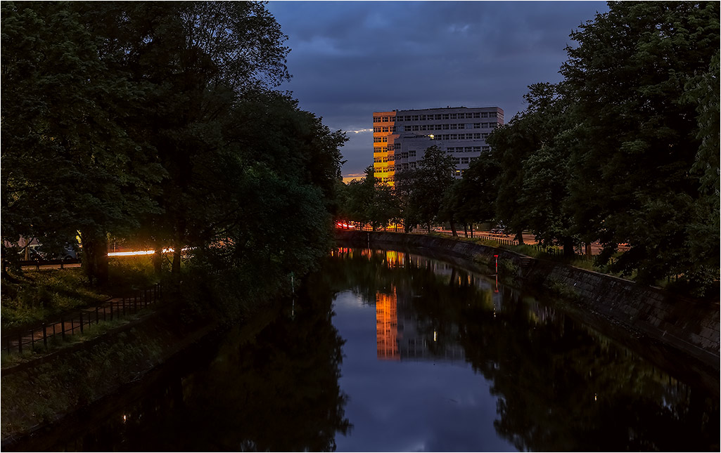 photo "Berlin" tags: landscape, Berlin, Europe, building, evening, foto liubos, water, германия