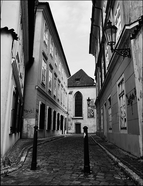 photo "Улочка" tags: black&white, Prag, Prague, Praha