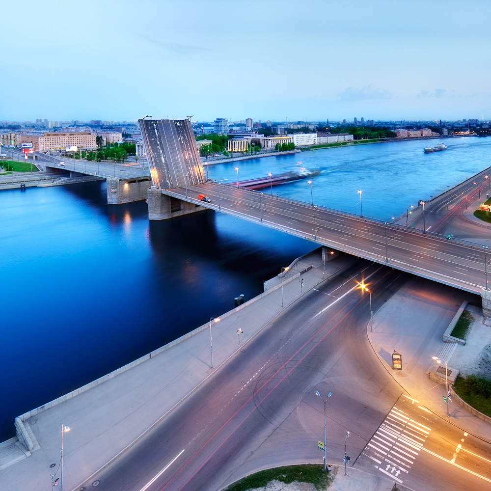 photo "***" tags: architecture, city, morning, river, Володарский мост, Нева, Октябрьская набережная, Петербург