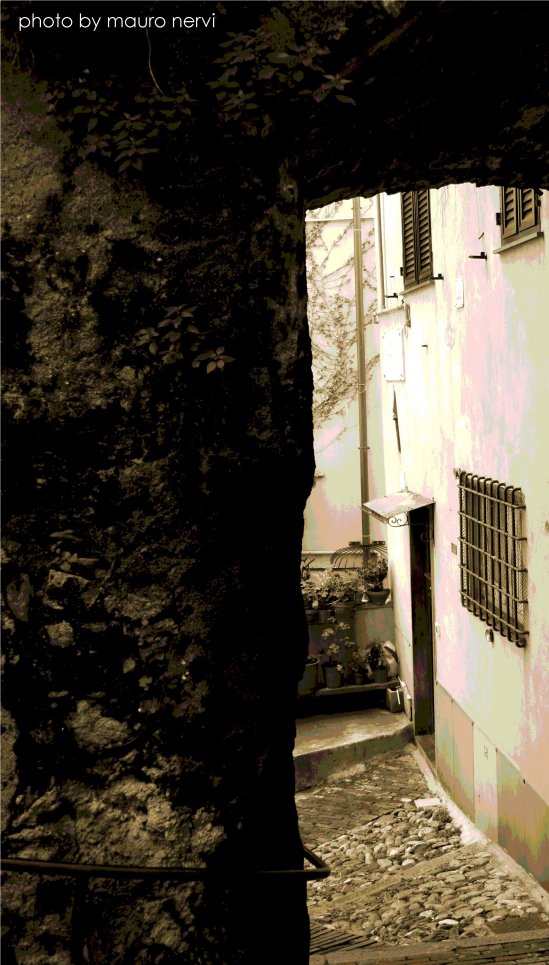 photo "Genoa , the old town" tags: street, 