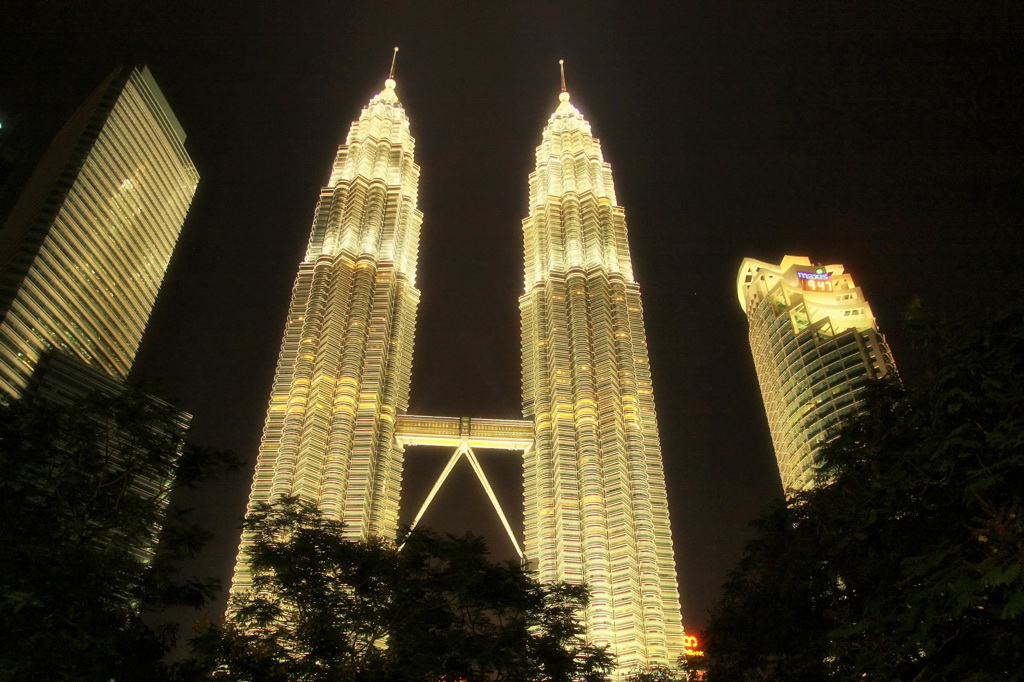 photo "***" tags: architecture, travel, reporting, Asia, night, дома