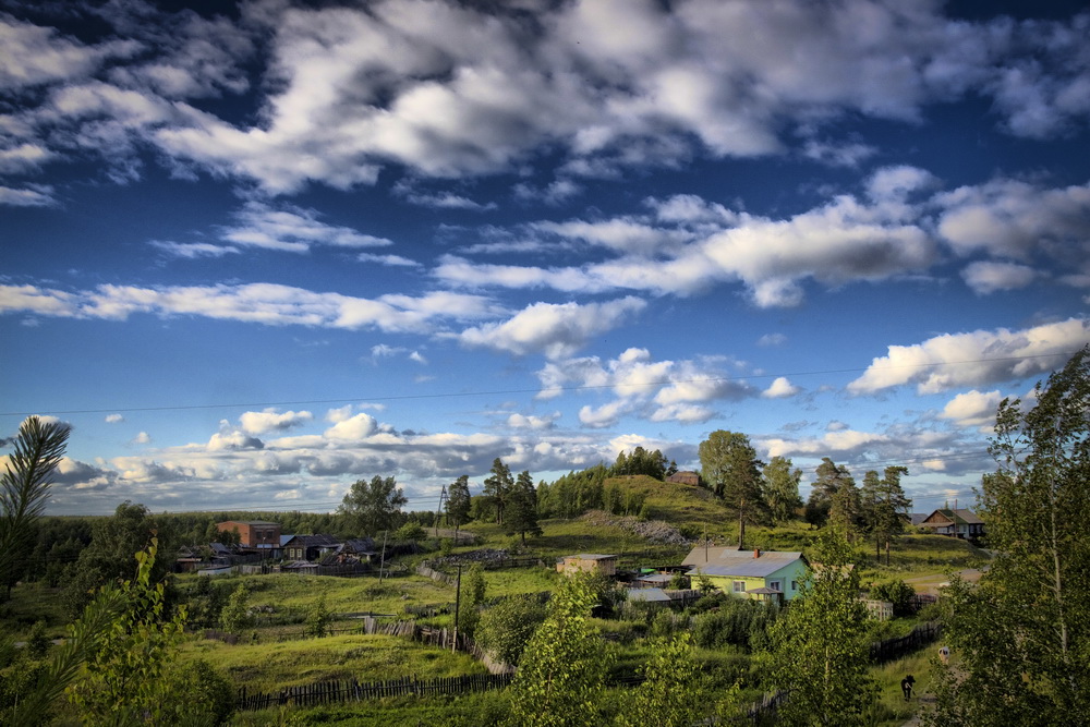 photo "***" tags: landscape, architecture, clouds, sky, summer, вишневогорск, гора