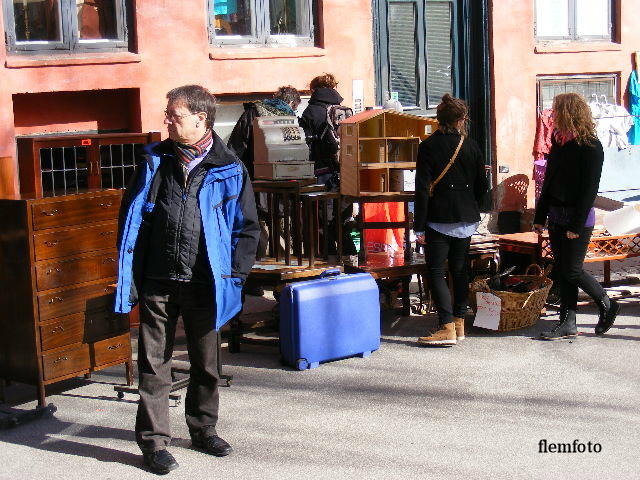 photo "Street market" tags: reporting, 