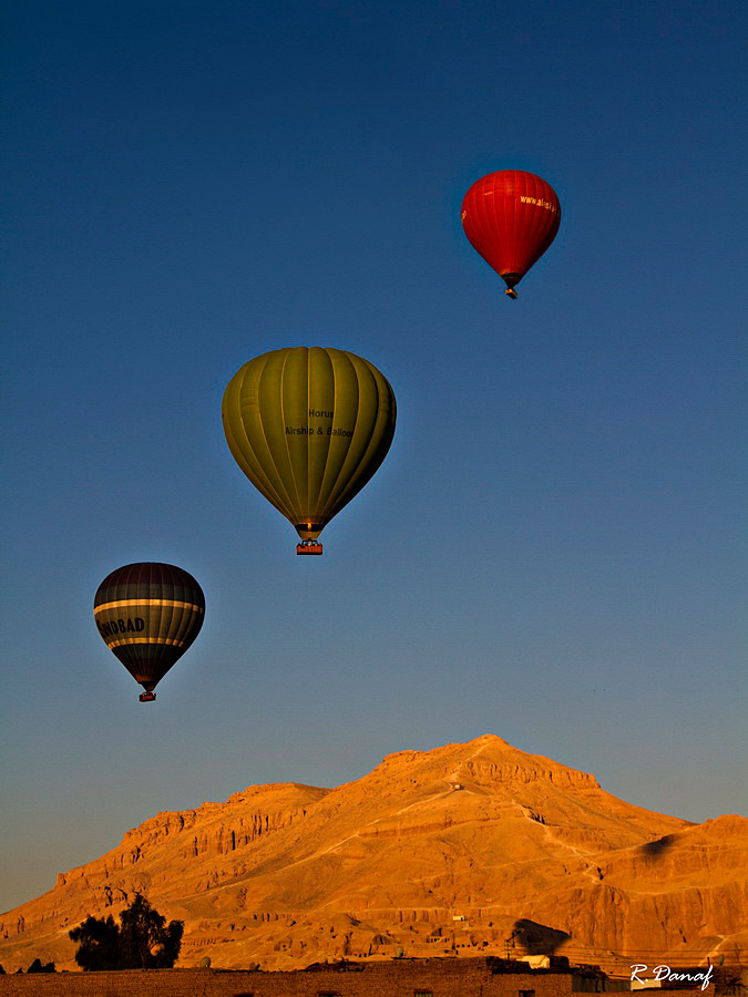photo "Hot air balloon" tags: travel, 