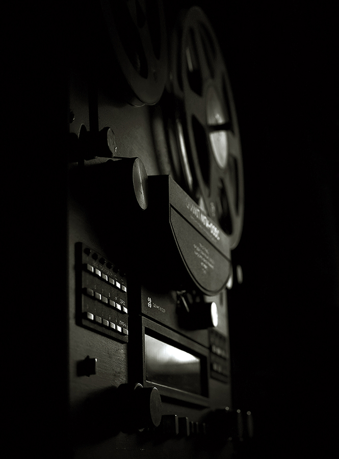 photo "***" tags: black&white, technics, fragment, 