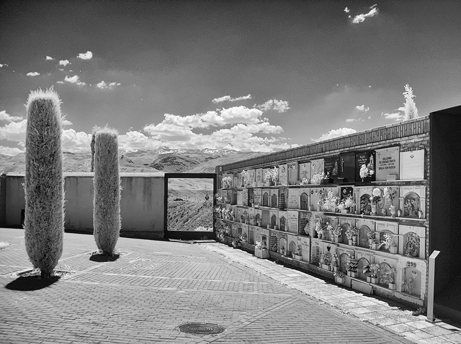 photo "Cemetery in Granada-Andalusia" tags: black&white, 