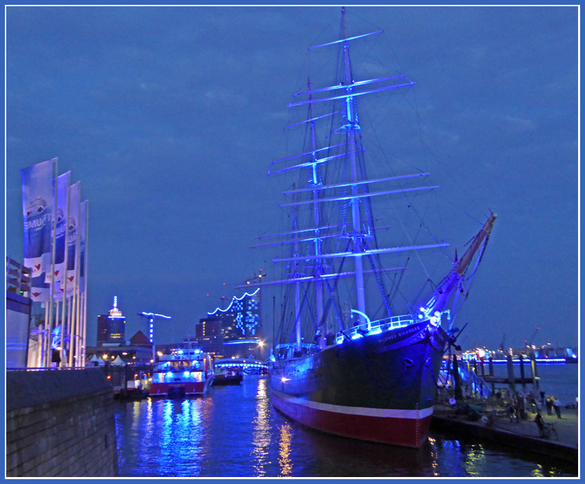 photo "Hamburg Harbour" tags: city, reporting, 