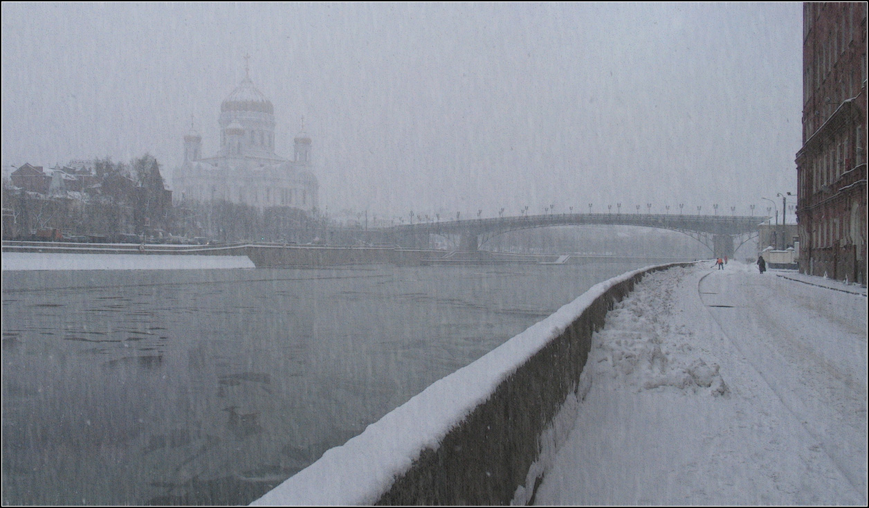 фото "вспоминая зиму - снегопад в Москве" метки: город, архитектура, панорама, 