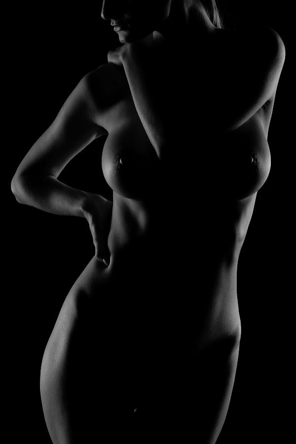 photo "***" tags: nude, portrait, black&white, girl, woman
