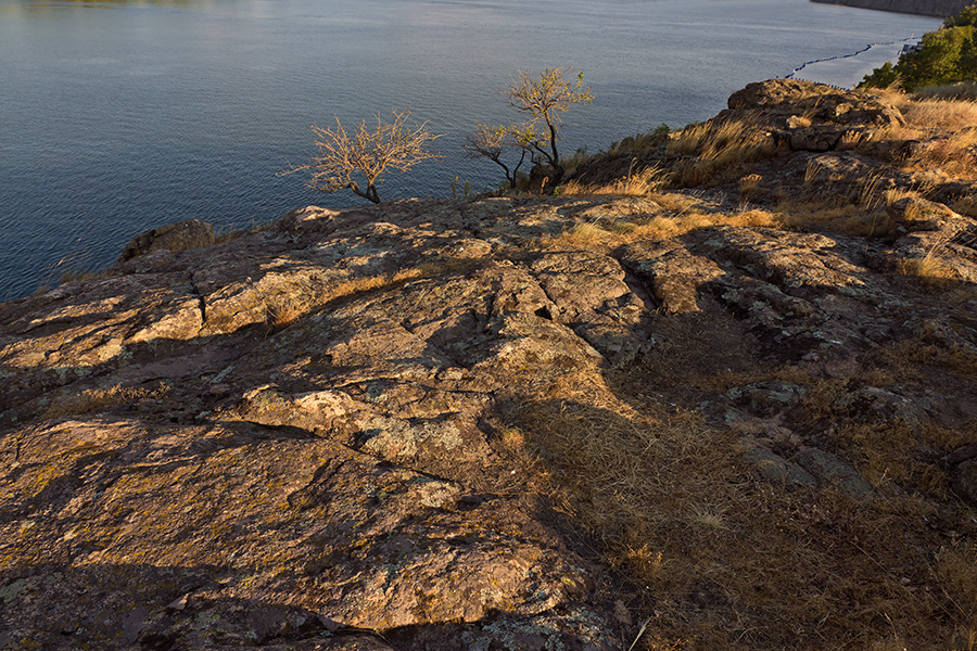 photo "***" tags: landscape, Dnieper, coast, rocks, tree