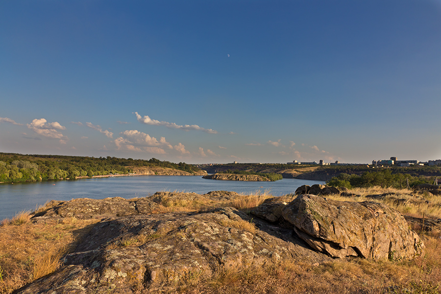 photo "***" tags: landscape, Dnieper, Ukraine, coast, rocks, sky