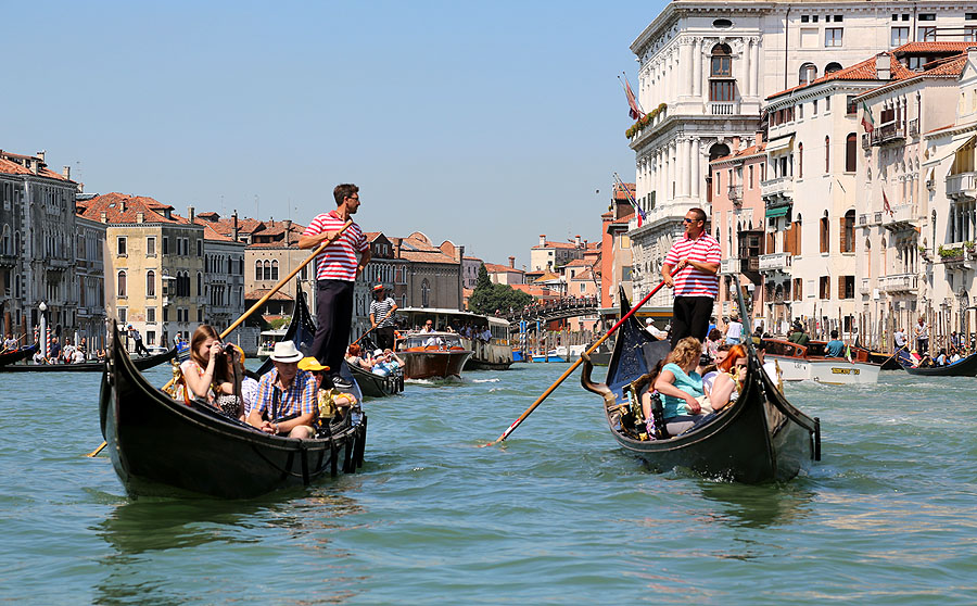 photo "***" tags: travel, city, Venice, гондола, канал