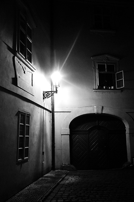 photo "Hочной тихое место-4" tags: black&white, Prag, Prague, Praha